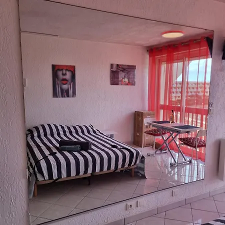 Naturist 'horizon' Heliopolis Fgh